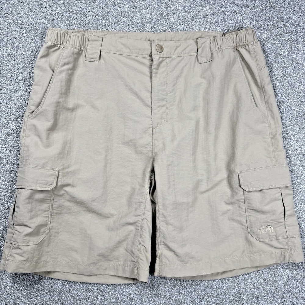 The North Face Cargo Shorts Men's XL Beige 100% Nylon Hiking Utility Outdoor